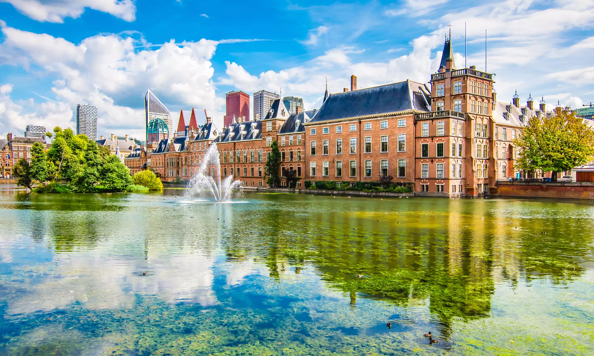 Den Haag: Zweibett-, King- oder Familienzimmer mit Frühstück