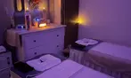 Masaje oriental de Filipinas en pareja con copa de cava y bombones