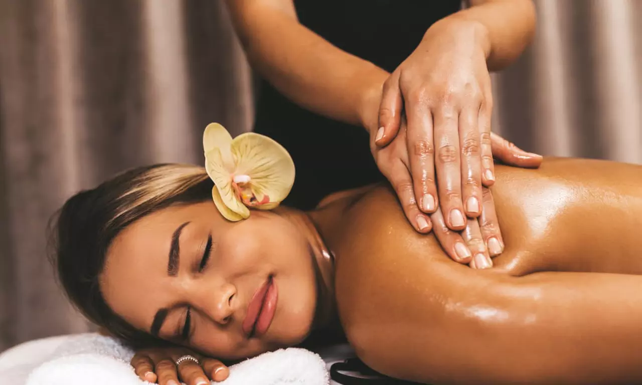 Full-Body Spa and Moroccan Hammam Experience