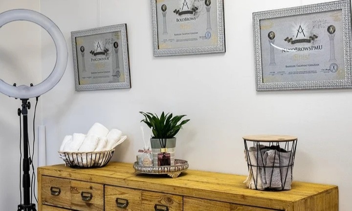 Microneedling-behandelingen bij Beautybar by Rahil