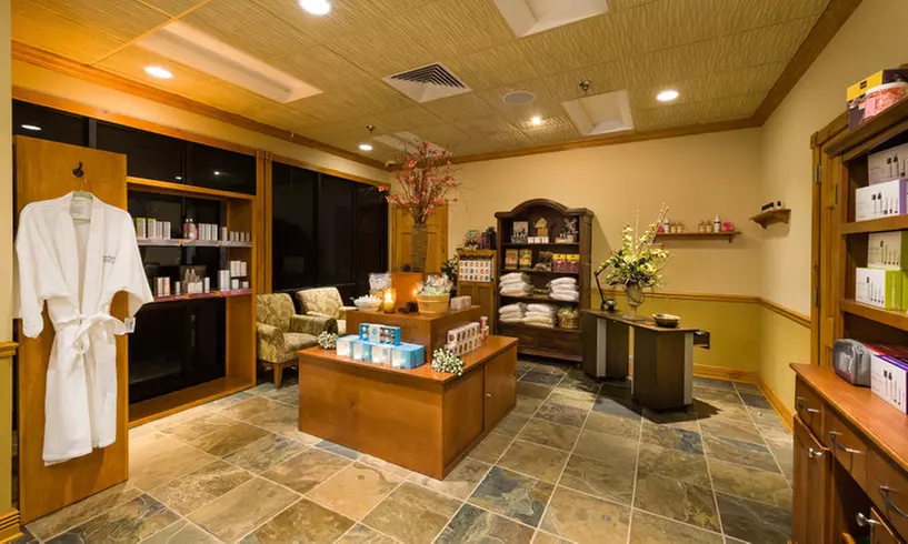 Resort With Attractions Near Great Smoky Mountains National Park