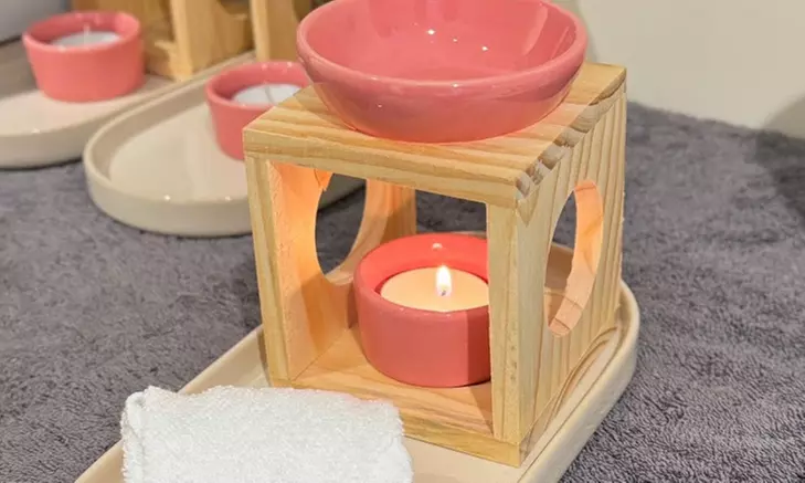 60- or 90-Minute Full Body Relaxing Oil Aroma Massage with Foot Rub