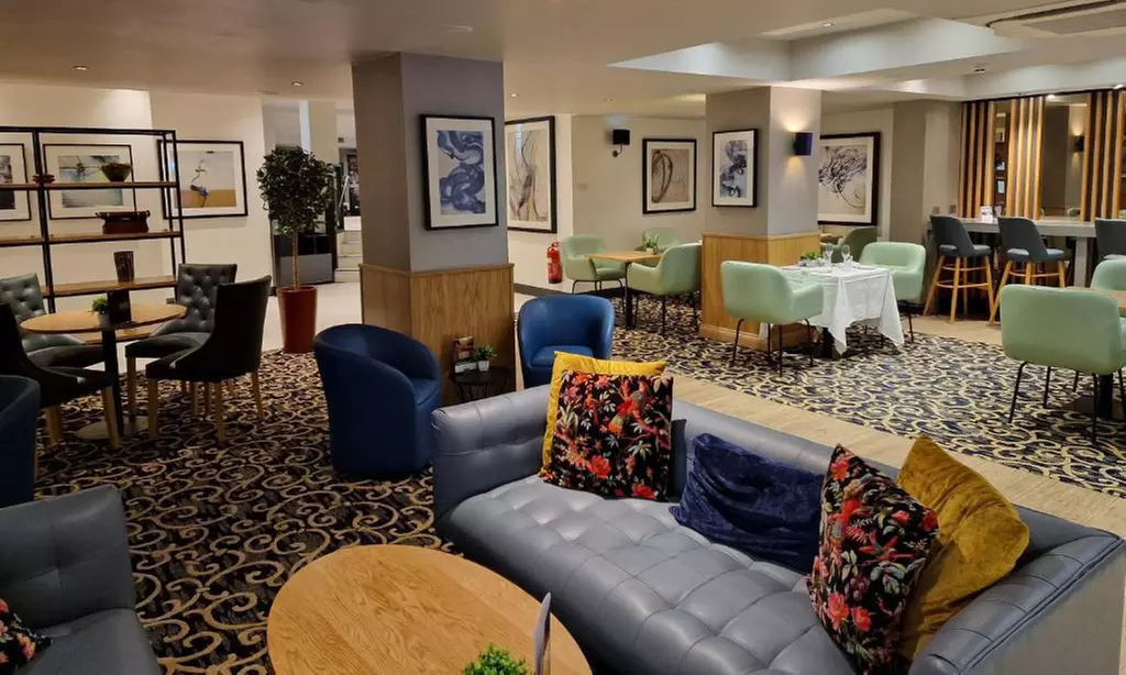 Felbridge: Double Standard with Breakfast