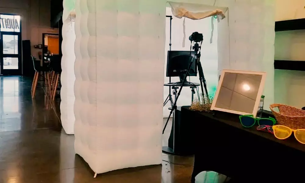 Time Machine Photo Booth - Unlimited Photos, Free Setup & Take Down