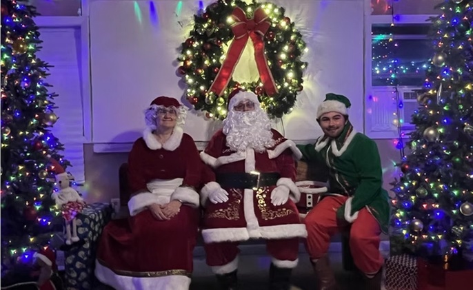 Country Christmas at HarvestMoon Fun Farm - Holiday Family Fun