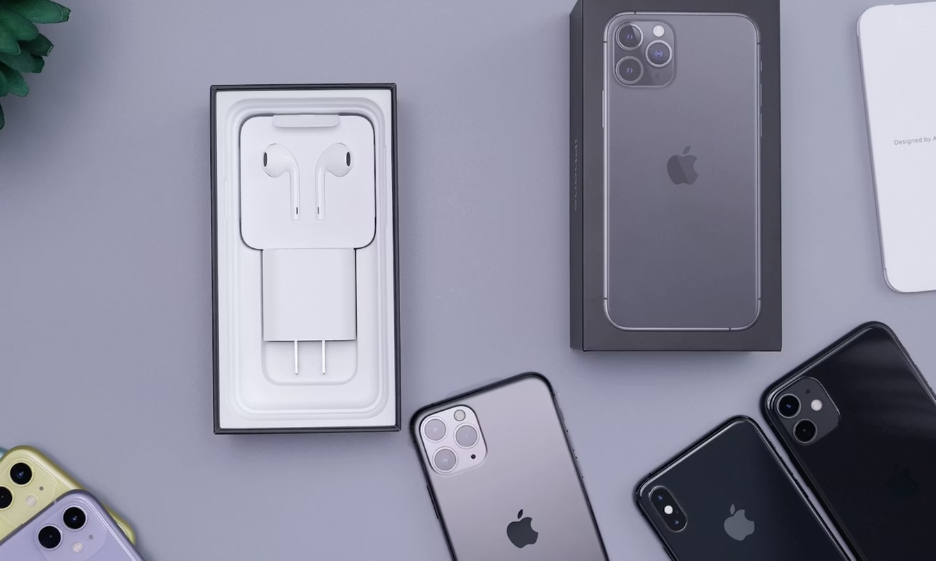 Iphone XR–15 Screen Repair Including Pro And Pro Max Models