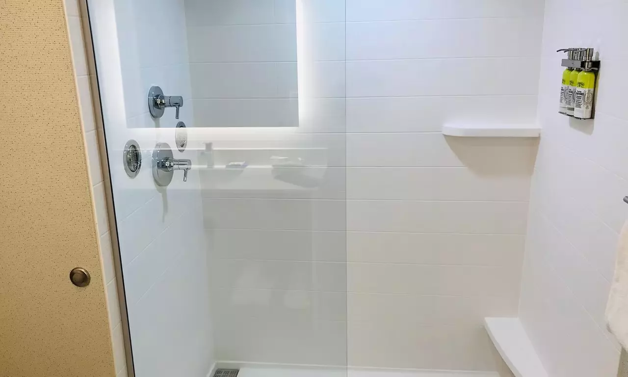 Stay at Holiday Inn Express Fishkill–Mid Hudson Valley, NY