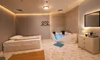 Gents Private VIP Room Spa Treatments with Shower Facility