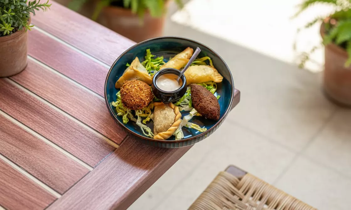 Savourez la gastronomie libanaise au Restaurant Le Byblos à Cannes