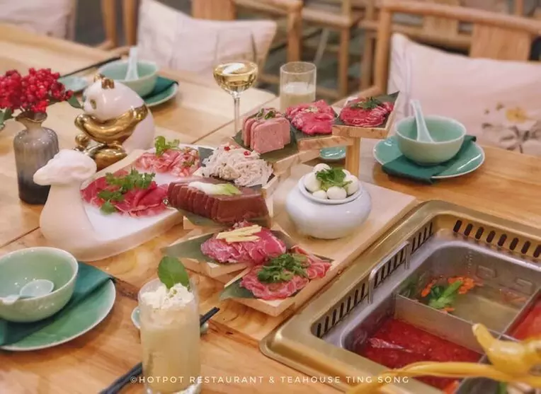 Authentischer Hotpot für 2 oder 4 Pers. mit Getränk