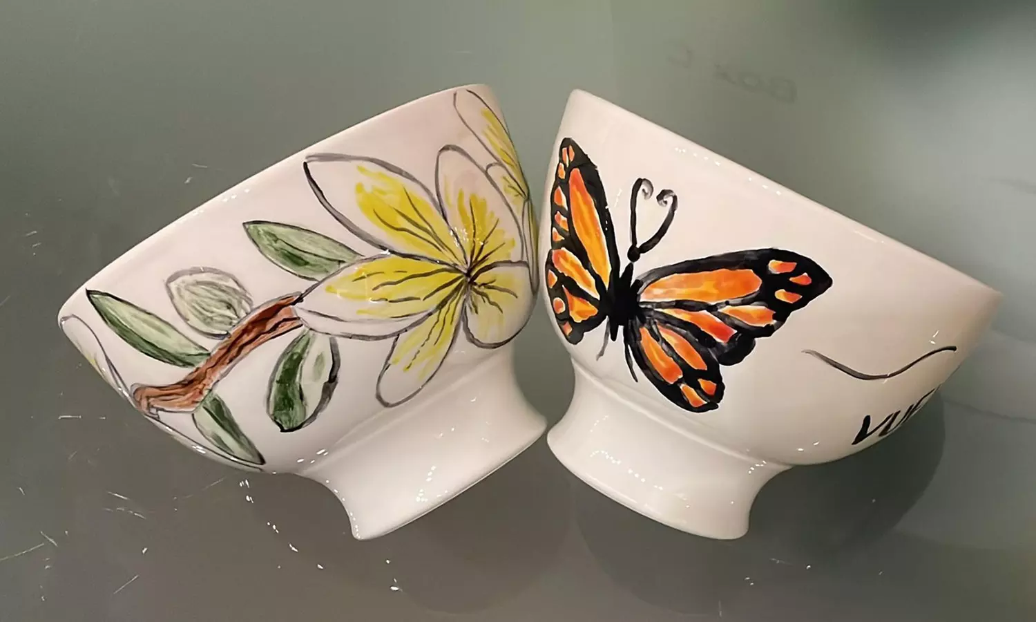 Taller de pintura cerámica con picoteo y bebida para 1 o 2 personas