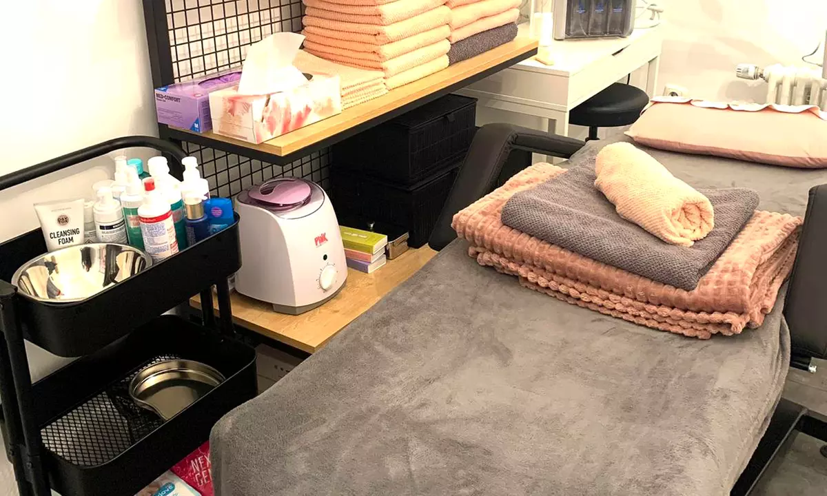 Langanhaltende Haarentfernung mit dem Diode-Laser an 1 Zone