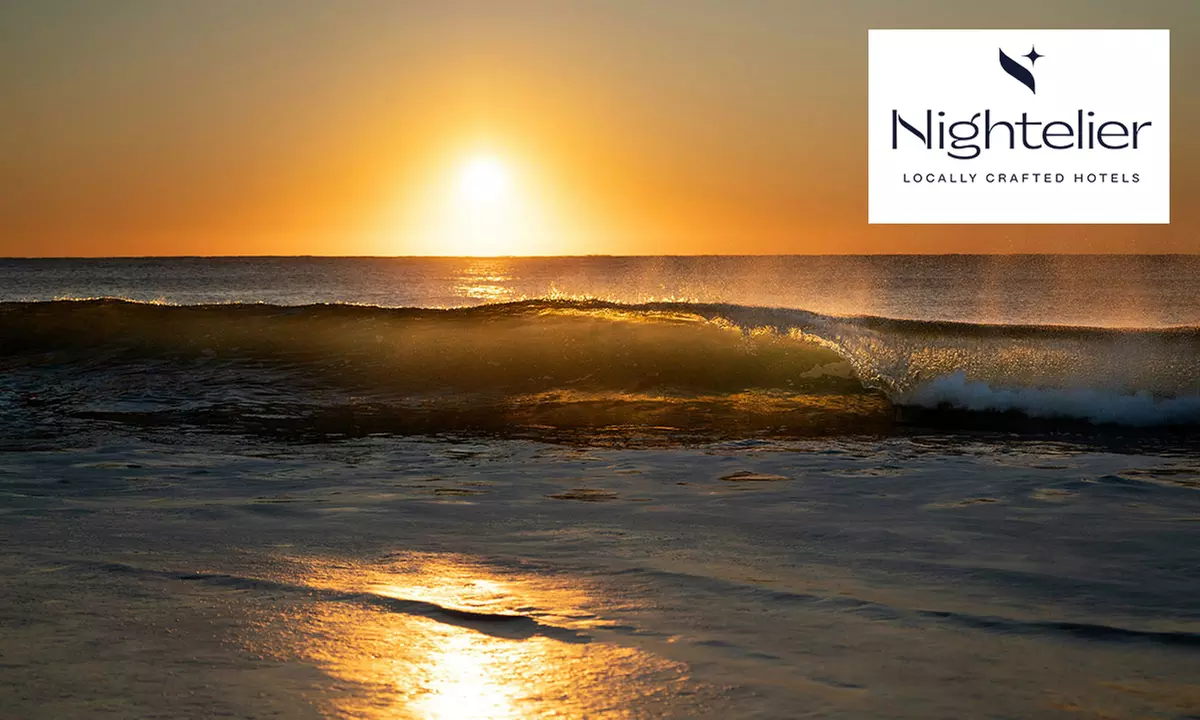 Narrabeen Beach: Studio Suite with Breakfast and Welcome Drinks