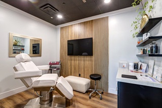 Enhance Your Look with One or Two Syringes of Evolysse (1.0mL)