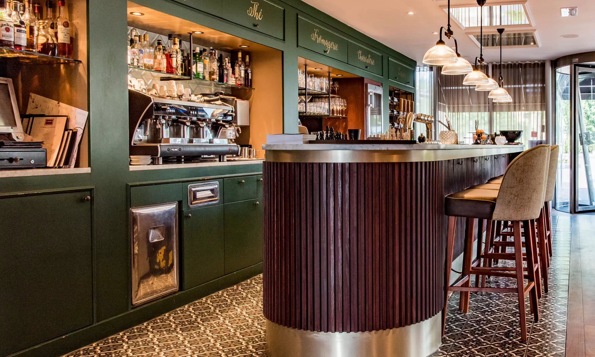 Franse klassiekers en warme gastvrijheid in een gezellige bistro