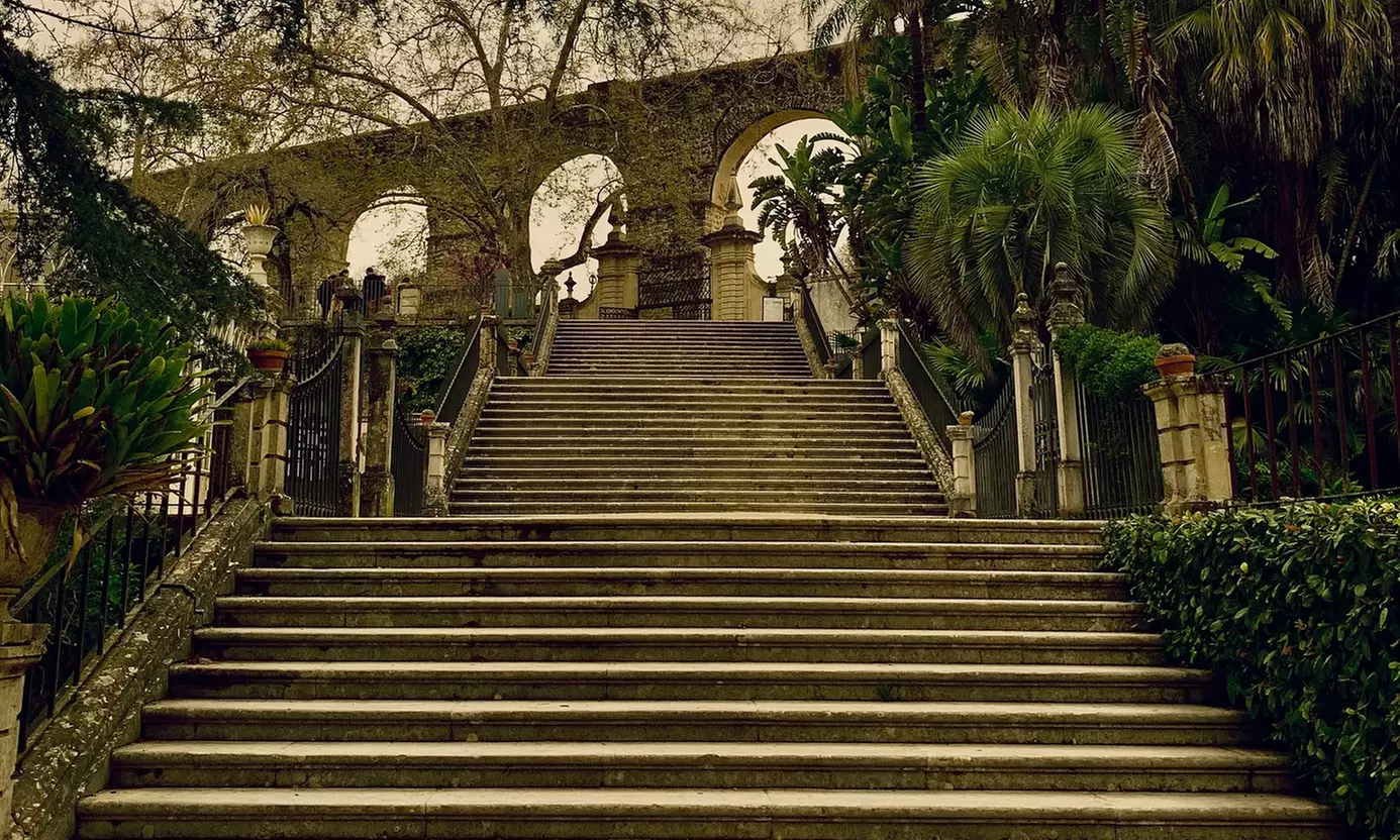 ✈ 6-Day Portugal Wine & Food RoadTrip w/ Air, Car & Hotel from Worldee