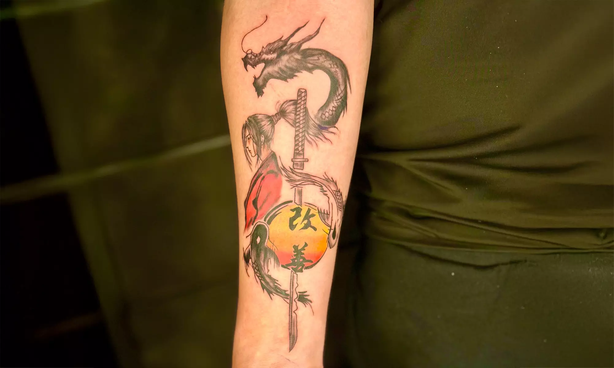 Wykonanie tatuażu czarno-białego lub kolorowego