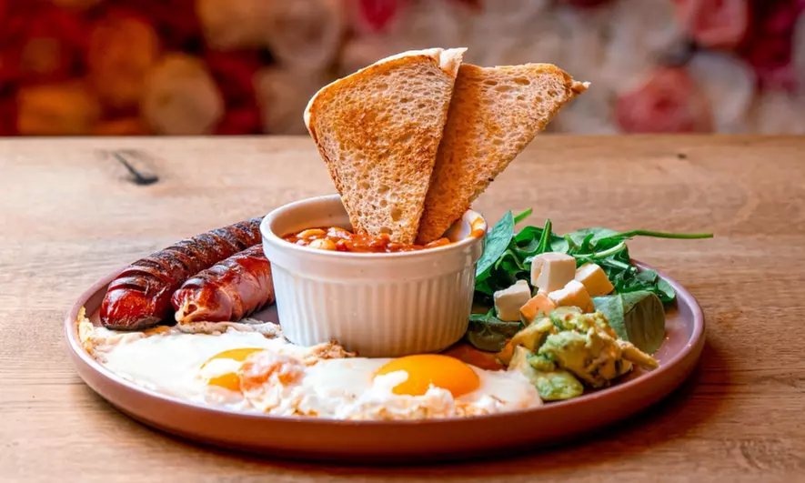 Frühstück nach Wahl & Getränk für 1, 2 oder 4 Personen