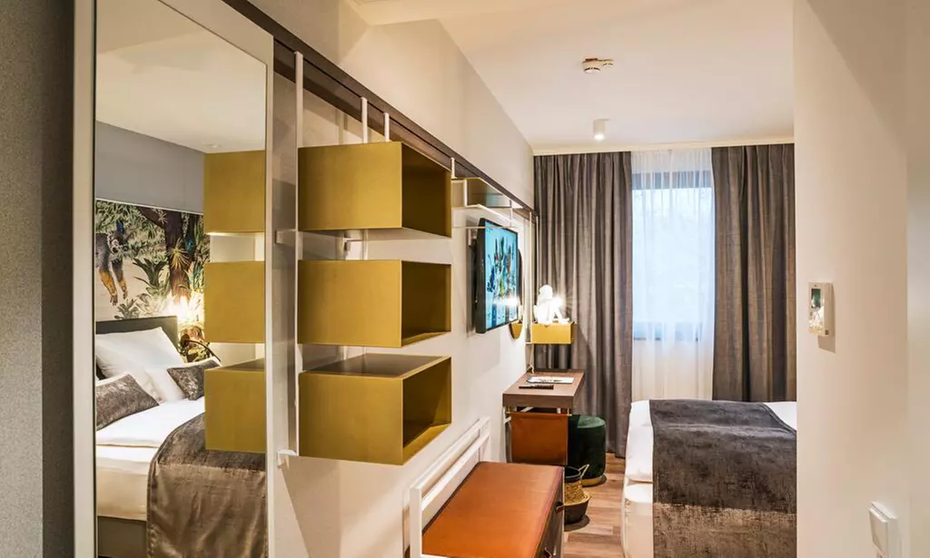 Zandvoort / Haarlem: King-Zimmer mit Frühstück