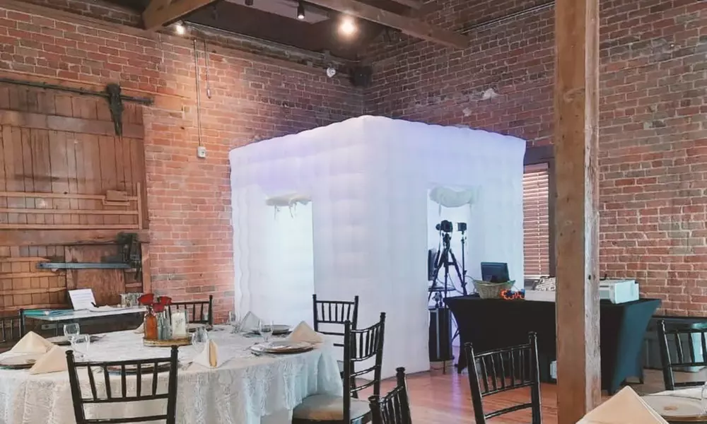 Time Machine Photo Booth - Unlimited Photos, Free Setup & Take Down