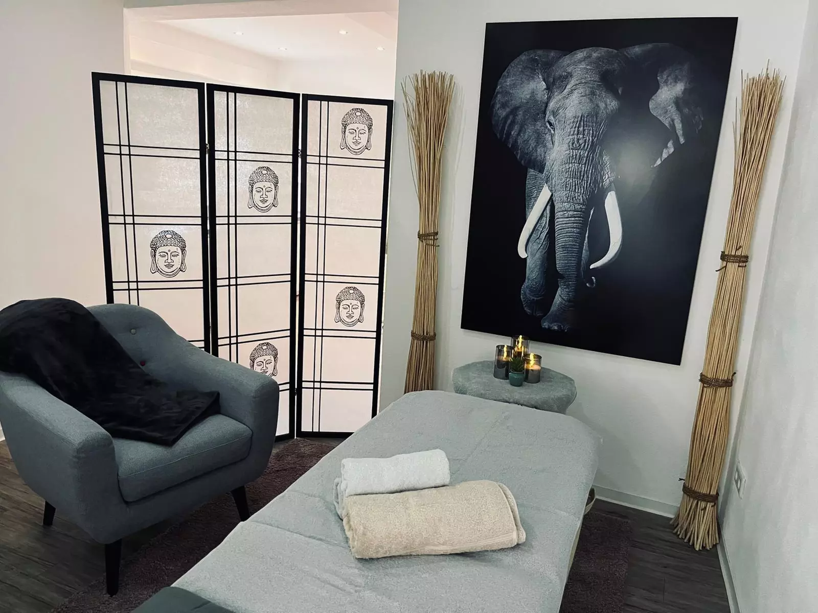 Aromaöl-, Fit-Vital-, Lomi-Lomi-Nui- oder Rücken- und Nacken-Massage