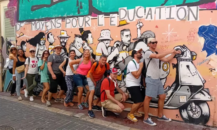 Découverte ludique du Panier à Marseille : culture, jeux & dégustation