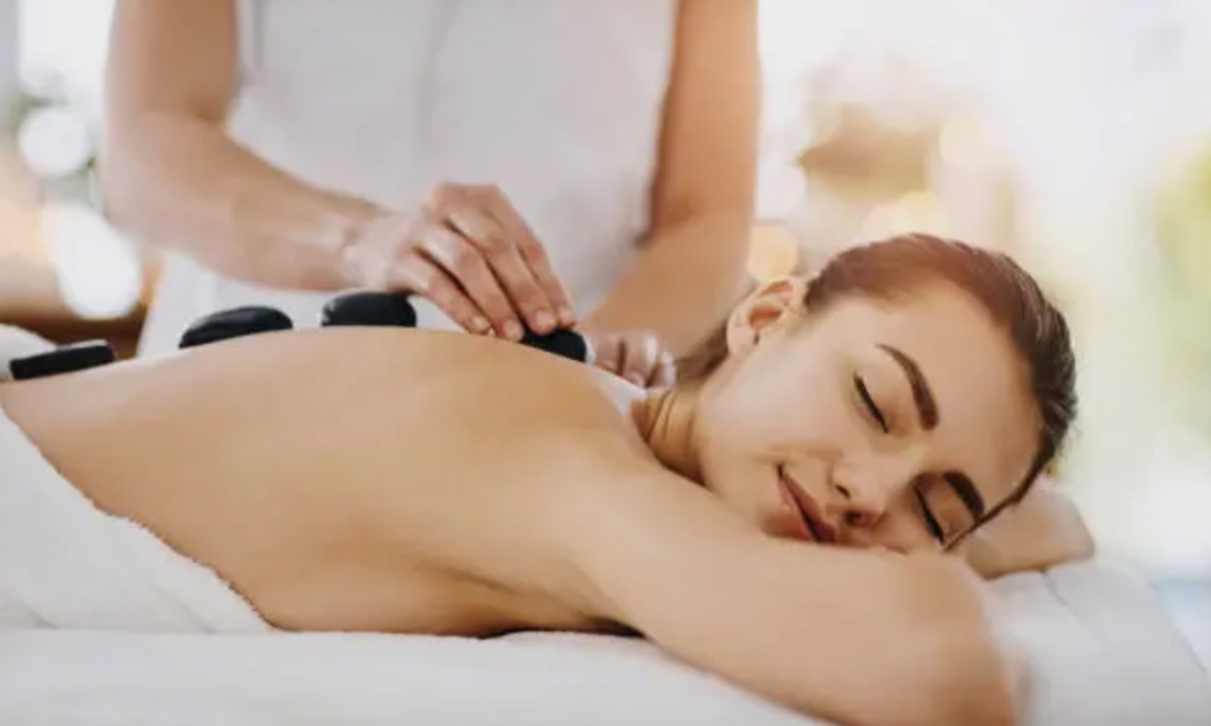 Massage bien-être : pierres chaudes, bambous ou californien