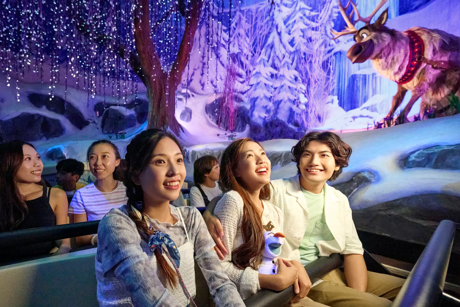 Day Trip to Disneyland Paris and World of Frozen, up to 37% off!