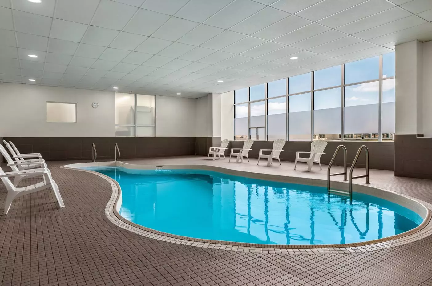 Hotel Near Niagara Falls with Casino Fun and Iconic Views