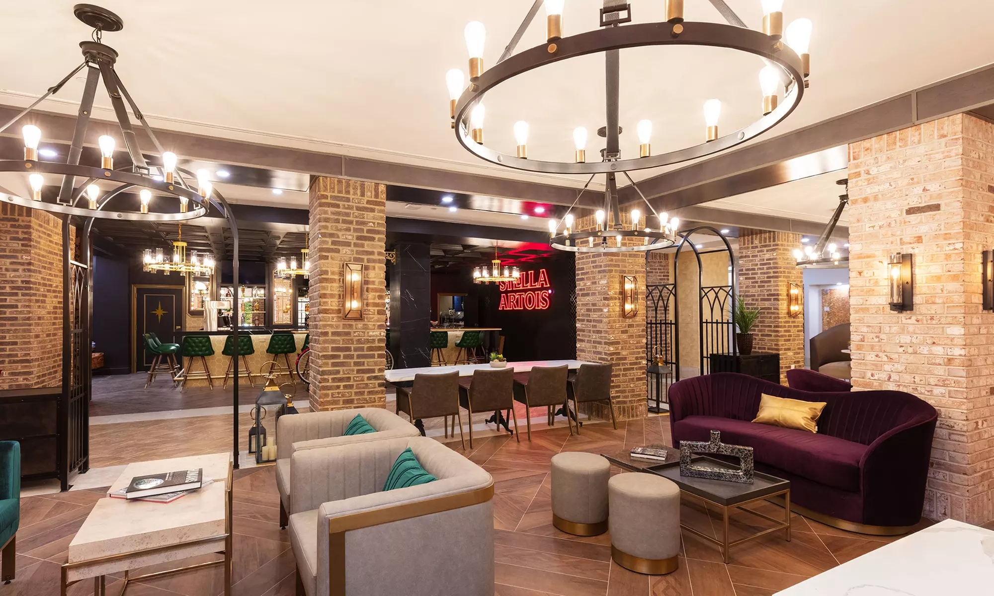 Midtown Manhattan hotel near Grand Central w/ Grab and Go credit