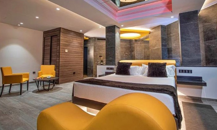 Valencia: suite con cava y detalles románticos