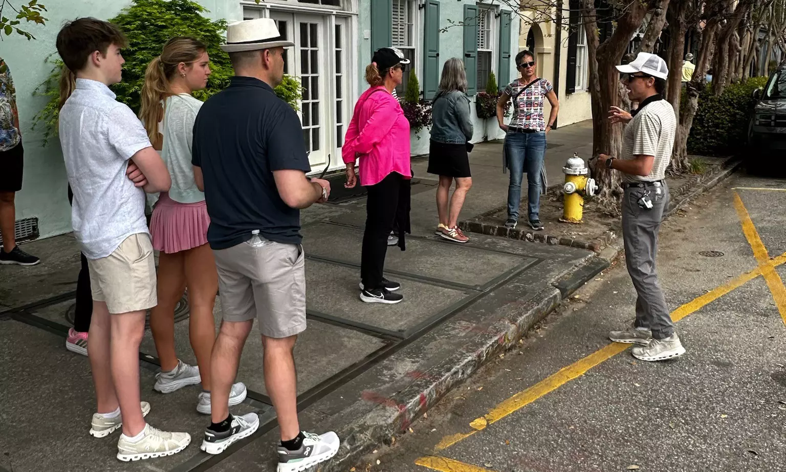 Guided Craft Beer & Cocktails Tour Through Streets of Charleston, SC