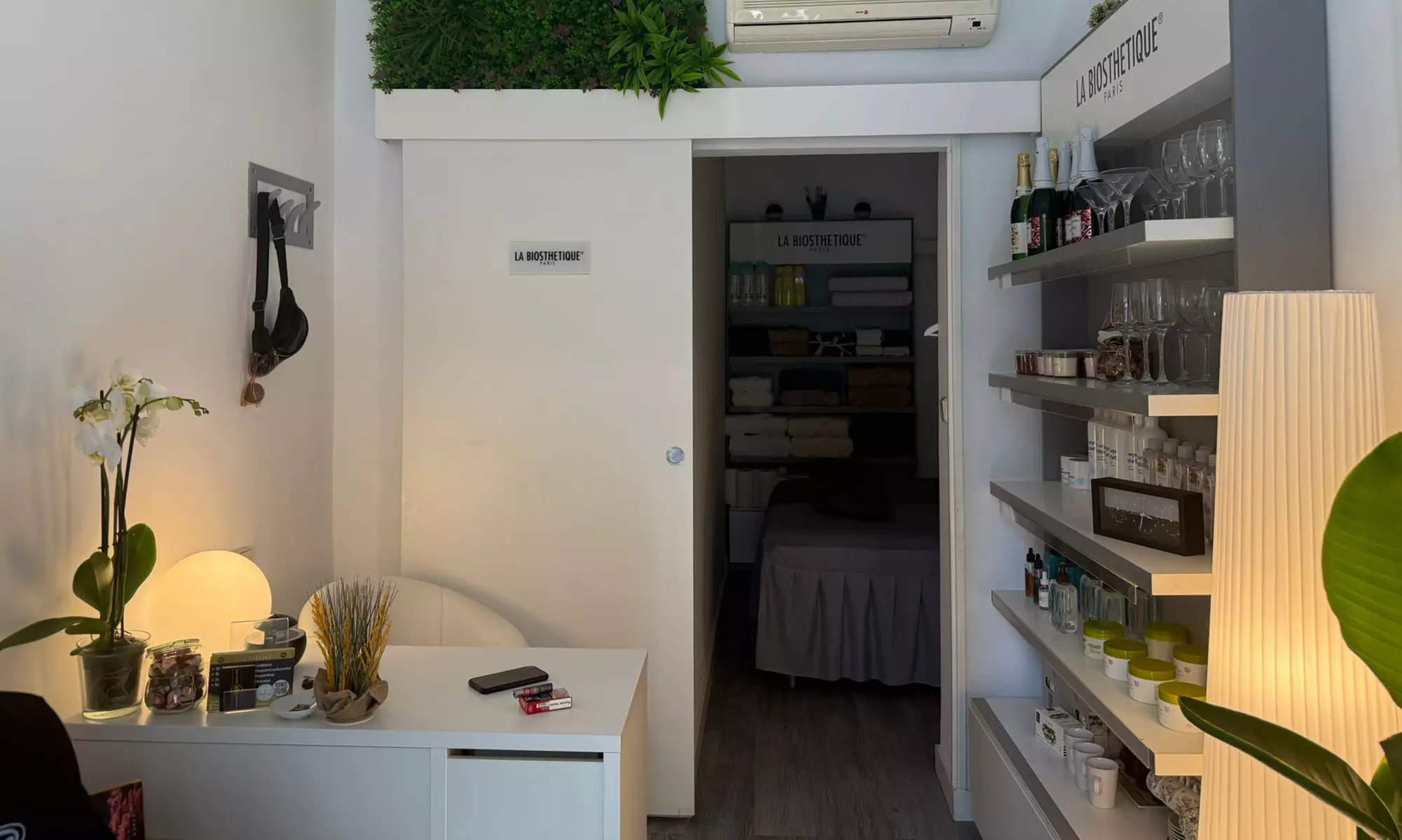 Ritual en pareja con masaje oriental, champán y chocolate