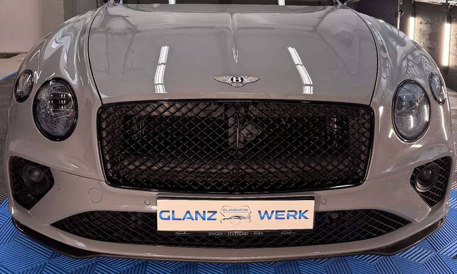 Bis zu 30% Rabatt auf den Professionelle Autopflege (innen und außen) bei GLANZWERK