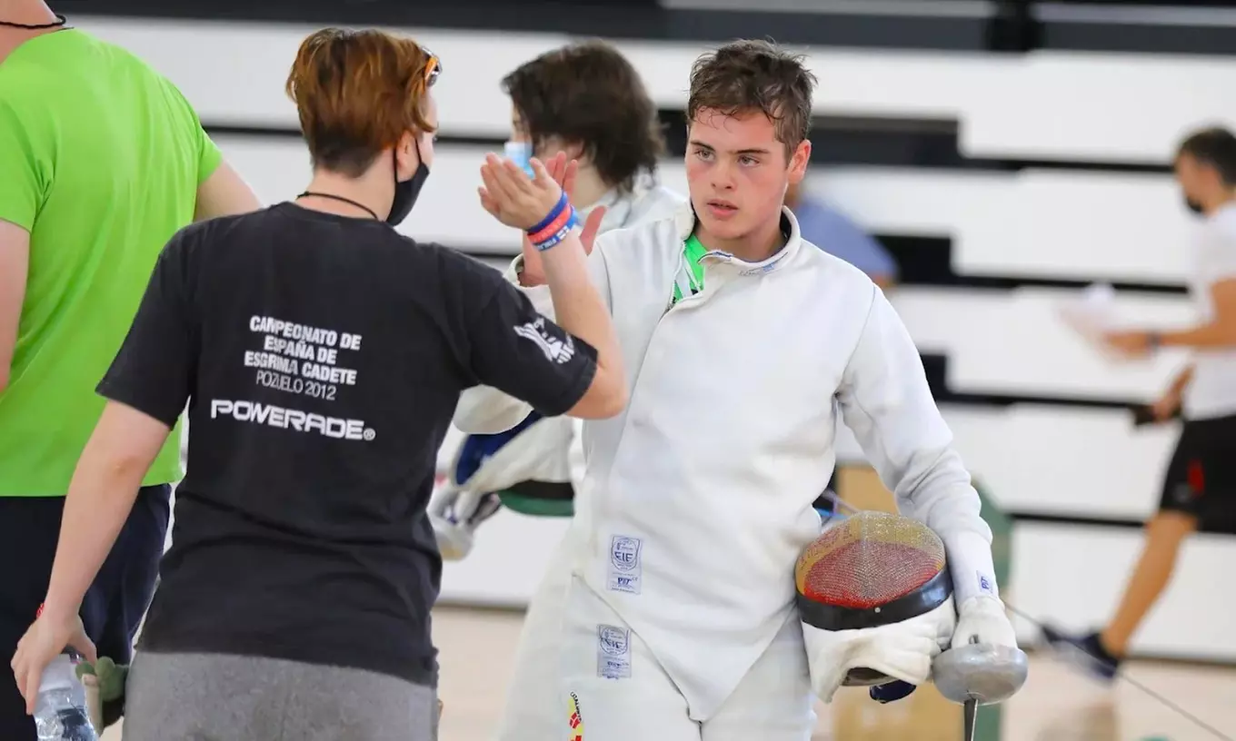 Curso de iniciación de esgrima con 8 sesiones de 1 hora para 1 o 2 pax