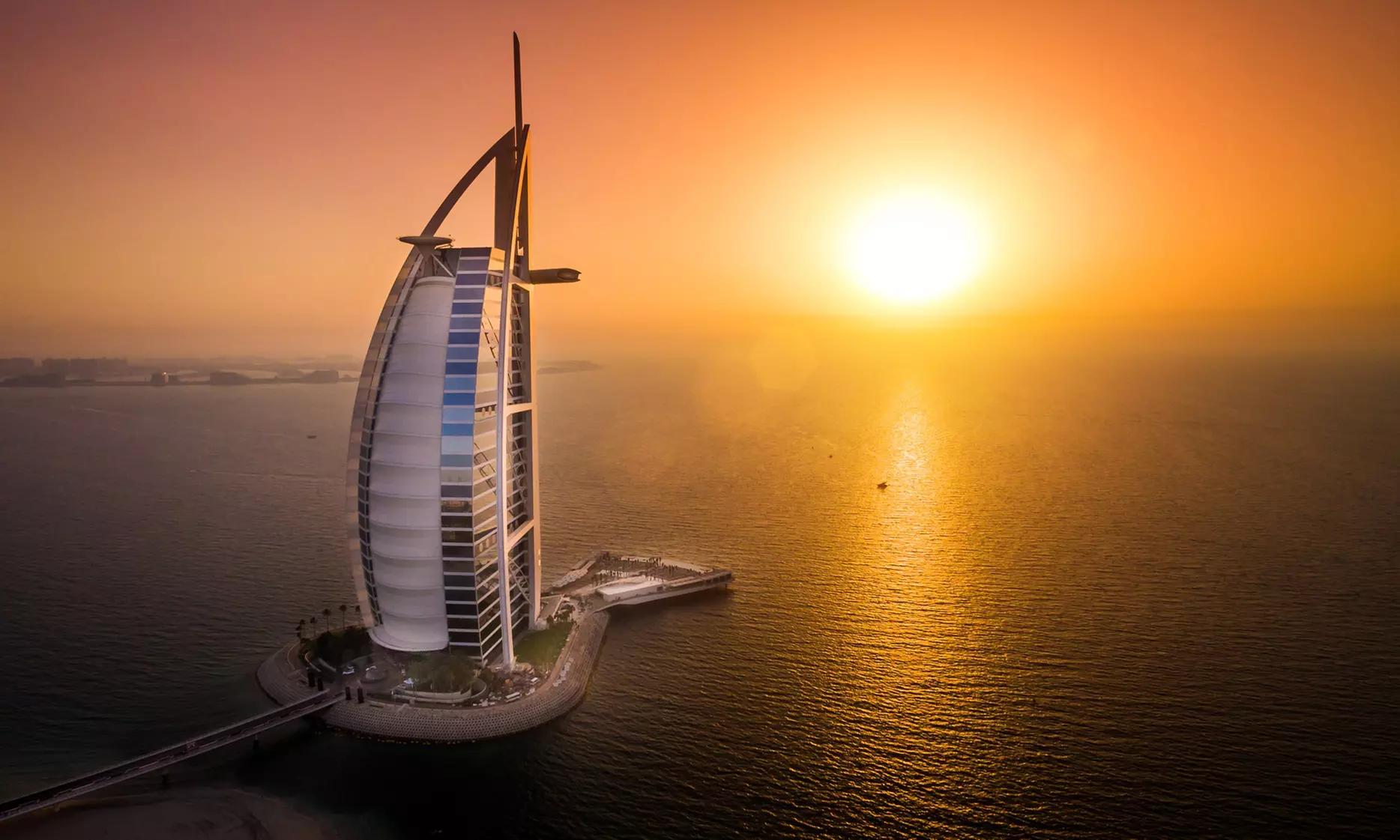 Exclusive Guided Tour of Burj Al Arab! 1, 2, or 4 People