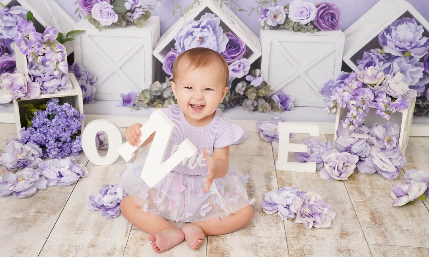 In-Studio Photo Sessions with Digital Images