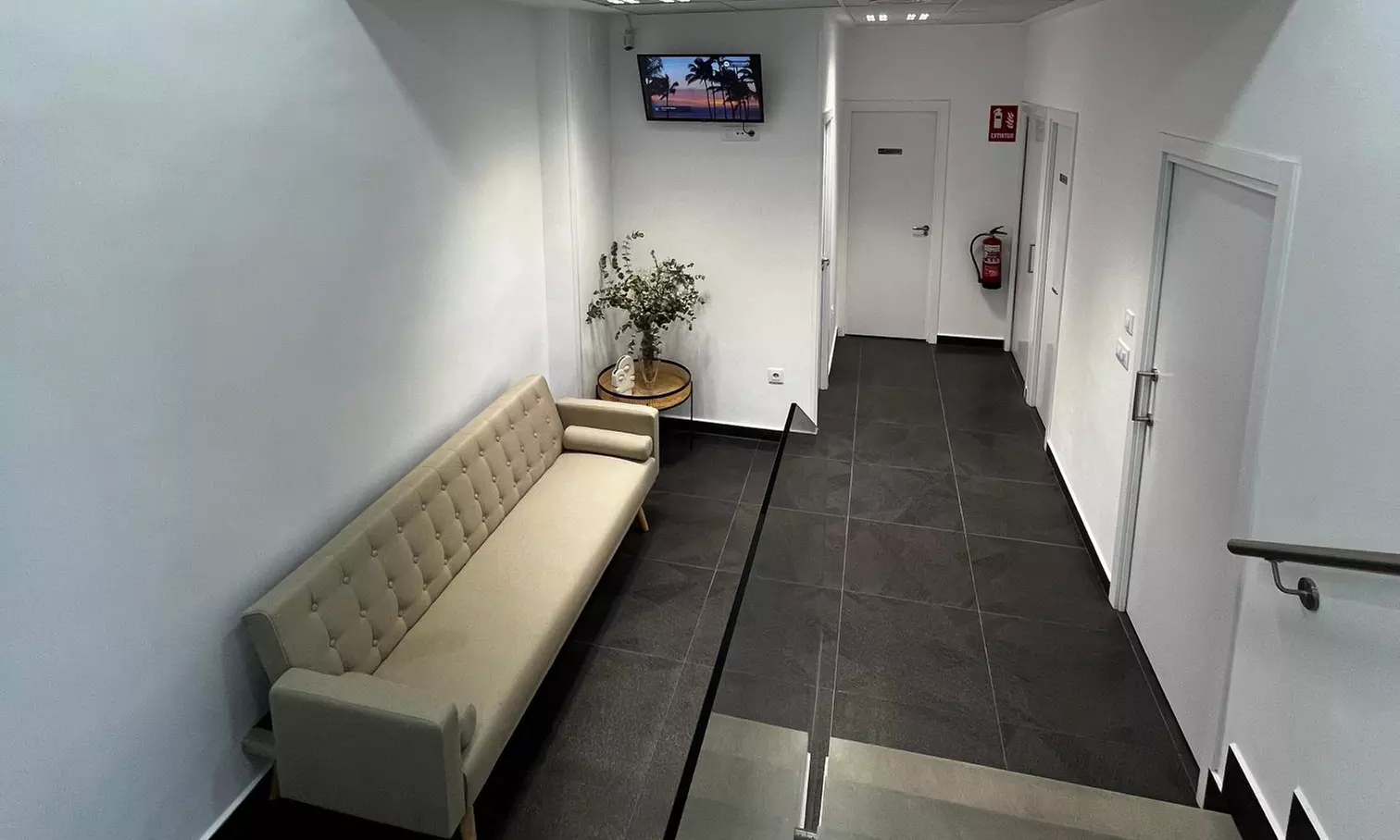 Limpieza con ultrasonidos y flúor o curetaje de 1 o 2 arcadas