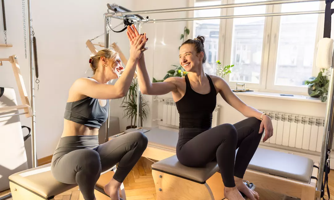 Treningi pilates w kameralnych grupach lub indywidualnie
