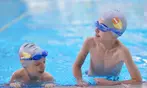 Cours découverte de natation enfants avant les vacances
