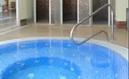 Relájate como nunca antes con un acceso a spa o a piscina climatizada