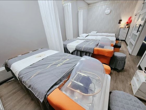 Head Spa for Singles or Couples with Massage on Head, Neck & Shoulders