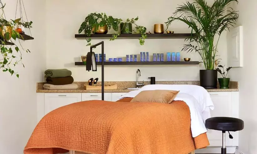 One, Two, or Three Dermaplane w/ Oxygen Boost + LED (60 mins)