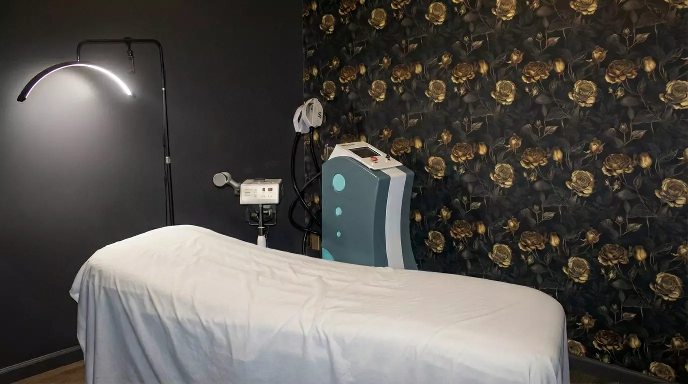 Expert Laser Hair Removal for Smooth Skin at Alloura Med Spa