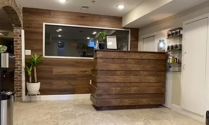 30 / 50-Min Therapeutic, 80-Min Deep-Tissue, or Deluxe Body Massage