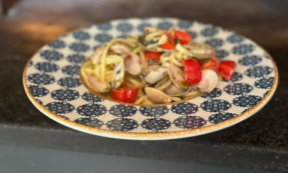 Spezial-Bruschetta, Pizza nach Wahl und Tiramisu für 1-4 Personen