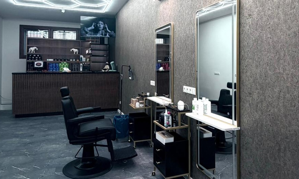 Paket für Herren: Waschen, Schneiden & Styling + Bart & Augenbrauen