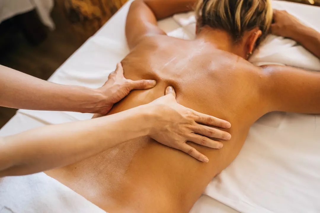 Massage du corps relaxant, sportif ou pré-natal d'1h au choix