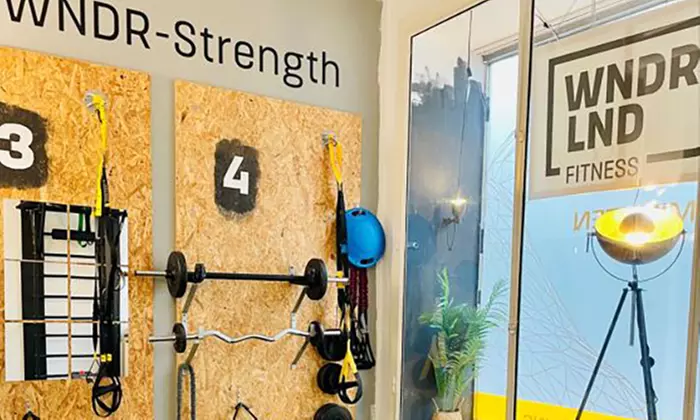 2 od. 3x EMS-Personaltraining á 20 Min. inkl. Anzug, Handtuch & Wasser