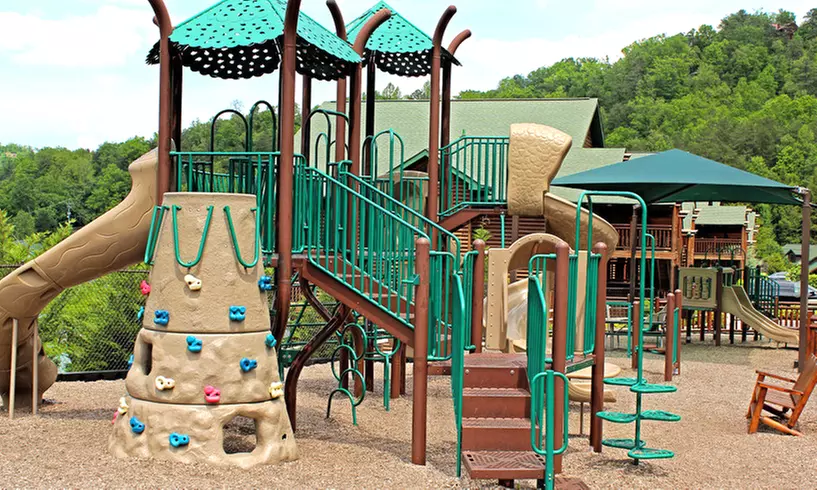 Resort With Attractions Near Great Smoky Mountains National Park